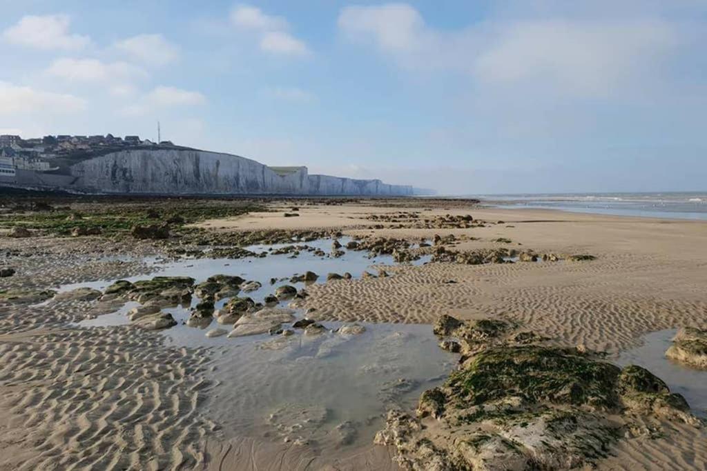 Gite A Bon Port Abbeville 5 Personnes Exteriör bild